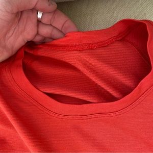 swiftly tech lulu lemon size 6 red